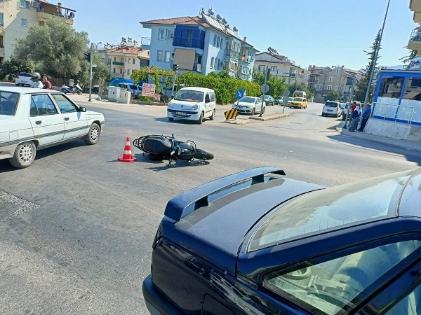 Fethiye’de Motosikletteki Kasksız Yolcu Hayatını Kaybetti